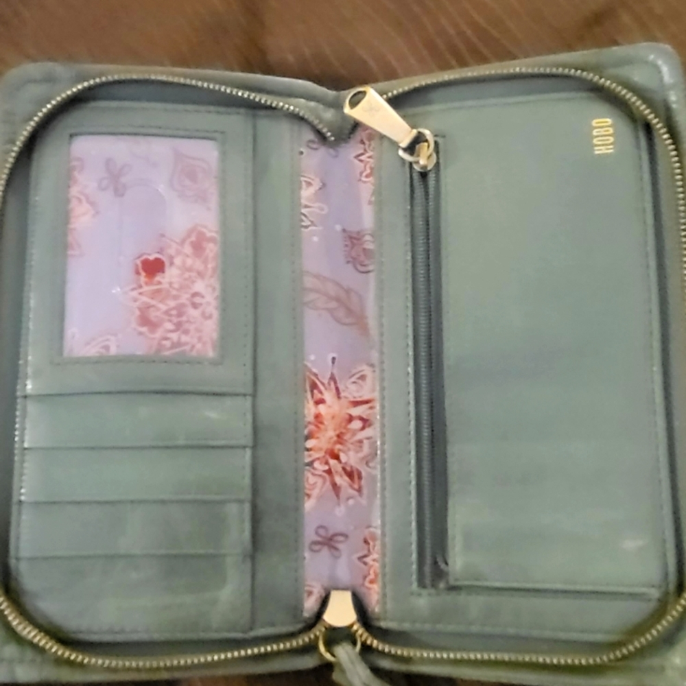 Hobo wallet clutch